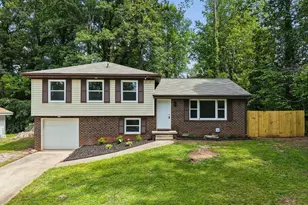 498 Queen Aliese Ln Ln, Jonesboro, GA 30236 - Photo 1