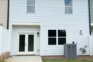 40 Crest Dr, Hartwell, GA 30643 - Photo 2