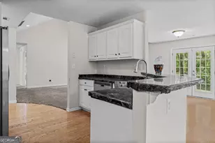 120 Hemlock Dr, Newnan, GA 30263 - Photo 8