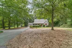 1804 Deer Ct, Monroe, GA 30656 - Photo 2