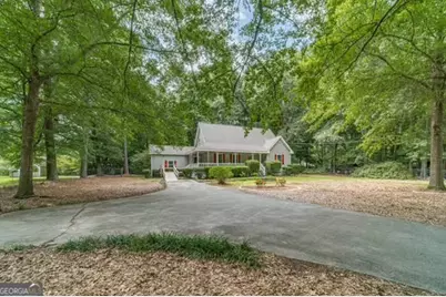 1804 Deer Ct, Monroe, GA 30656 - Photo 2