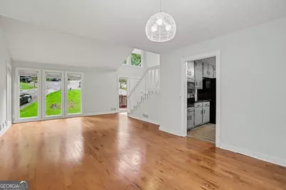 5148 Rocky Glen, Stone Mountain, GA 30088 - Photo 6