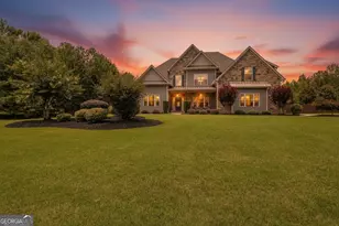 135 Magnolia Pl Dr, Senoia, GA 30276 - Photo 1