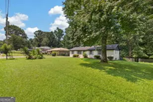 899 E Glochester Pl, Norcross, GA 30071 - Photo 2