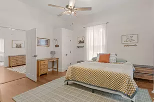 165 Crowder St, Barnesville, GA 30204 - Photo 14
