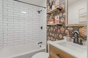 165 Crowder St, Barnesville, GA 30204 - Photo 12