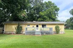 124 Church St, Moreland, GA 30259 - Photo 1