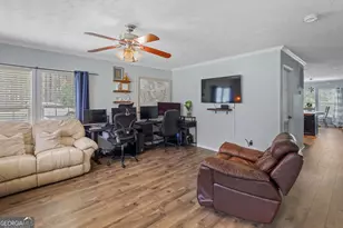 1327 R L Roberts Rd, Pembroke, GA 31321 - Photo 6