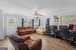 1327 R L Roberts Rd, Pembroke, GA 31321 - Photo 8