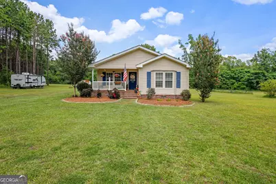 1327 R L Roberts Road, Pembroke, GA 31321 - Photo 1