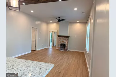 31 Mildred Place NW, Atlanta, GA 30318 - Photo 4