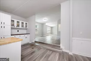 274 E Wright St, Winder, GA 30680 - Photo 14