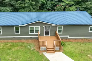 274 E Wright St, Winder, GA 30680 - Photo 32