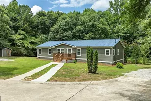 274 E Wright St, Winder, GA 30680 - Photo 18