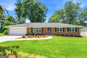 734 Huntington Pl SE, Marietta, GA 30067 - Photo 1