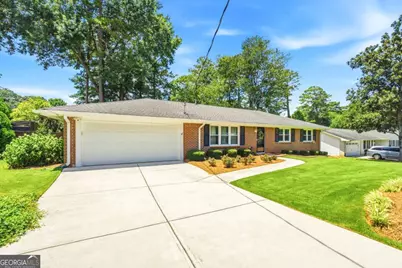 734 Huntington Place SE, Marietta, GA 30067 - Photo 2