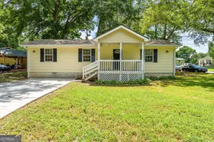 30 Tuxedo Ave, Newnan, GA 30263 - Photo 1
