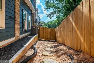 1513 Whitehead Bluff NW, Atlanta, GA 30318 - Photo 46