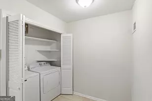 53 Chaumont Square NW, Atlanta, GA 30327 - Photo 22
