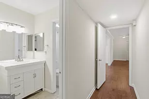 53 Chaumont Square NW, Atlanta, GA 30327 - Photo 28