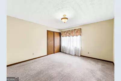 2405 Post Oak Tritt Road, Marietta, GA 30062 - Photo 24