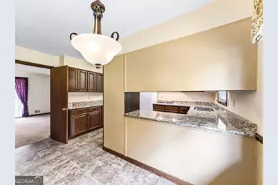 2405 Post Oak Tritt Road, Marietta, GA 30062 - Photo 10