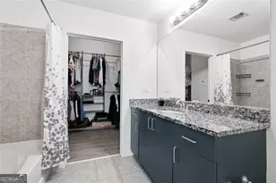 250 Pharr Rd NE, Atlanta, GA 30305 - Photo 18