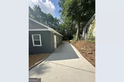 391 Fourth Street #B, Forest Park, GA 30297 - Photo 2