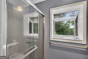 5274 Powers Ferry Rd NW, Sandy Springs, GA 30327 - Photo 20