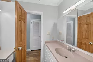 5274 Powers Ferry Rd NW, Sandy Springs, GA 30327 - Photo 24