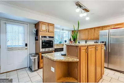 4737 Fellsridge Drive, Stone Mountain, GA 30083 - Photo 16