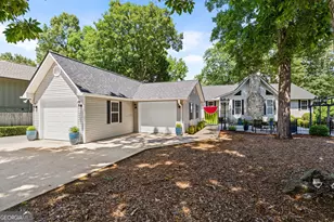 354 Harrison Cir, Hiawassee, GA 30546 - Photo 2