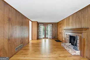 471 Surrey Pl, Marietta, GA 30068 - Photo 16
