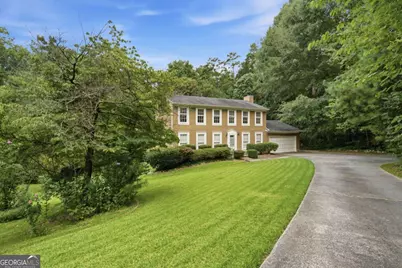 471 Surrey Place, Marietta, GA 30068 - Photo 2