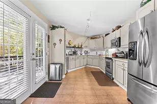1251 White Oak Dr, White Plains, GA 30678 - Photo 12