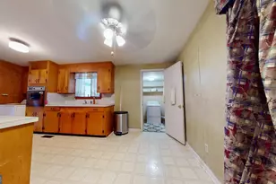 410 Weeks St, Wadley, GA 30477 - Photo 6
