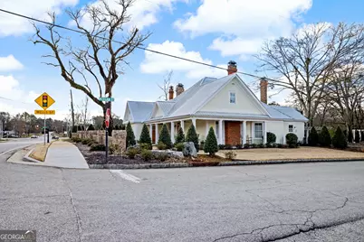 36 Broad Street, Senoia, GA 30276 - Photo 2
