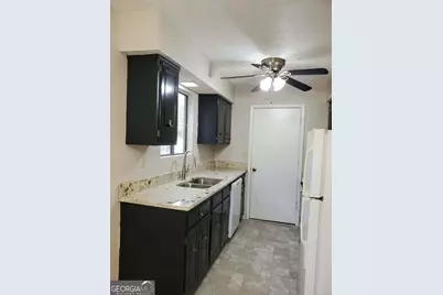 9141 Trail Court, Jonesboro, GA 30238 - Photo 4