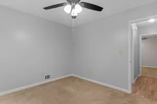 918 S McDonough Rd, Griffin, GA 30224 - Photo 32