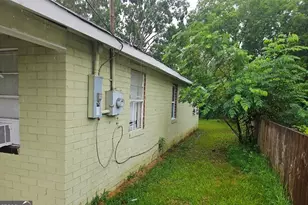 2325 Lincoln St, Macon, GA 31206 - Photo 2