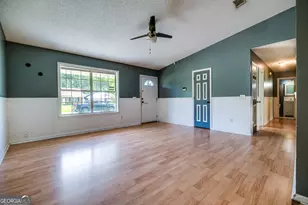 1076 Desert Shield St, Hinesville, GA 31313 - Photo 10