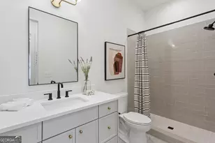 2471 Edwards Dr NW, Atlanta, GA 30318 - Photo 8