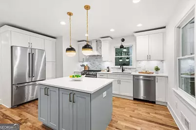1875 Ravenwood Way NE, Atlanta, GA 30329 - Photo 10