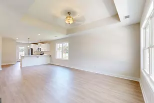 4 Roundtree St, Statesboro, GA 30458 - Photo 4