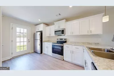 6 Roundtree Street, Statesboro, GA 30458 - Photo 12