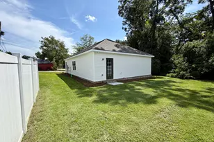 6 Roundtree St, Statesboro, GA 30458 - Photo 4