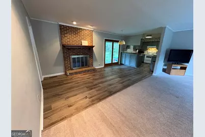 1340 5th Avenue, Eastman, GA 31023 - Photo 6