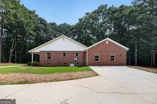 174 Rock House Rd, Senoia, GA 30276 - Photo 38