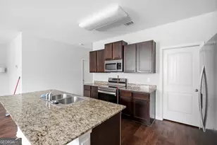 2024 S Sawgrass Dr E, Hampton, GA 30228 - Photo 12