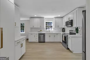 1414 Golf Link Dr, Stone Mountain, GA 30088 - Photo 6